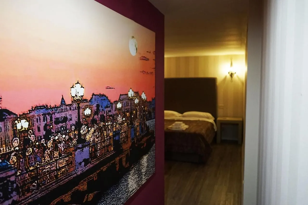 Dante'S Room By Apulia Accommodation Bari 0*,  Italie